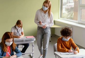 Pais buscam apoio de professores particulares na pandemia