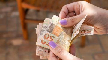 Saiba como investir a 1ª parcela antecipada do 13º salário do INSS